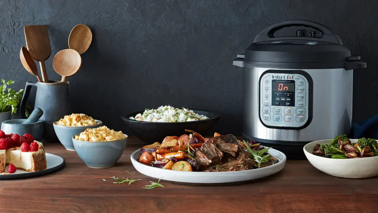 Nồi Instant Pot Tập Trung Vào 1 Định Hướng Cho Khách Hàng Về Các Món Ăn Mang Phong Cách Châu Âu Và Phương Pháp Nấu Ăn Hiện Đại Cùng Các Dụng Cụ, Đồ Bếp Chất Lượng.